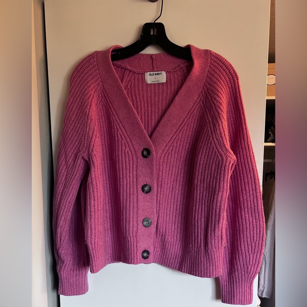 Never worn trendy crop style cozy cardigan sweater
